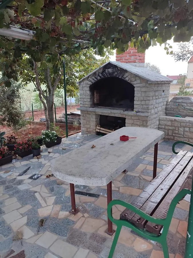 Apartman Emir Apartment Marcana 0*,  Croatia