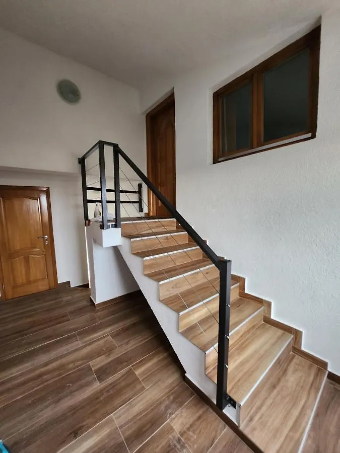 דירות Marčana Apartman Emir